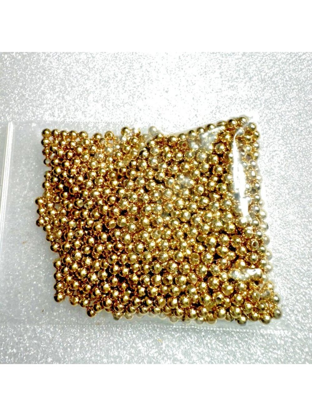 Lot Loose Round Gold Color Plastic Beads, Metallic Finish 950 pieces 3.4 mm